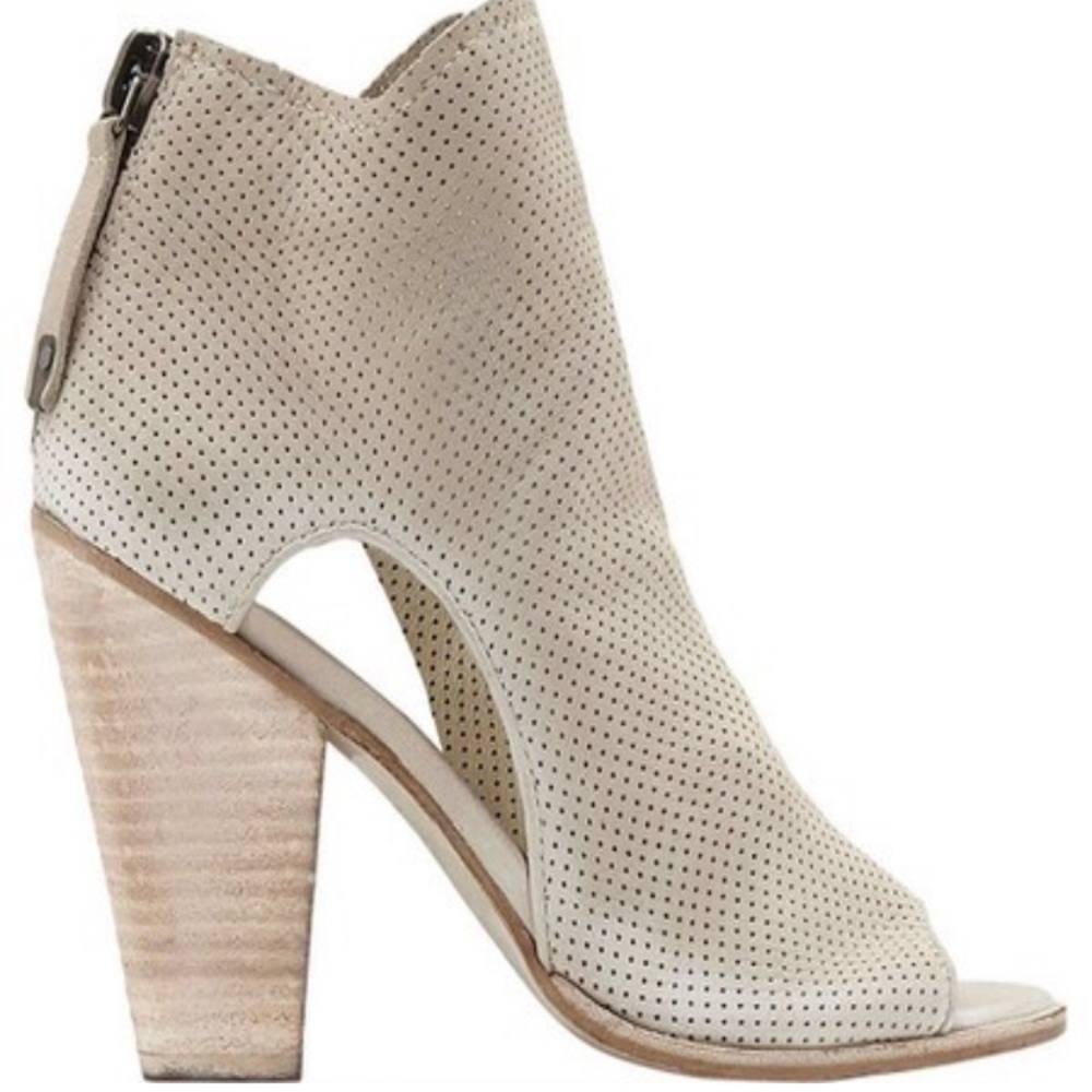Dolce Vita peep toe booties